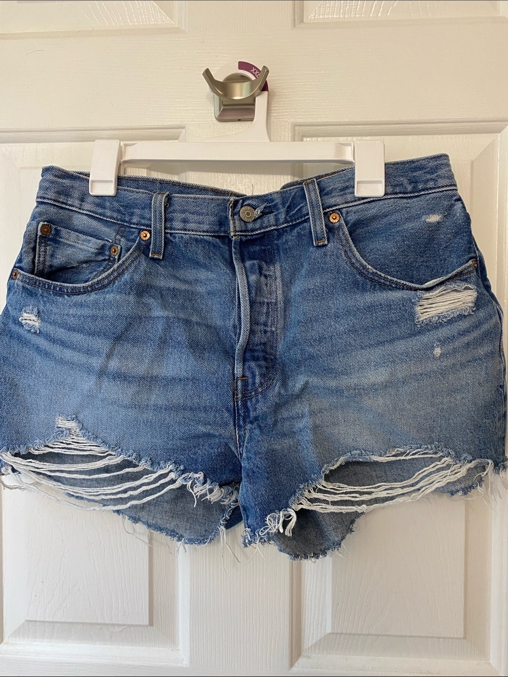 Levi's Blue Distressed Cutoff Denim jean Shorts Woman 33 medium wash
